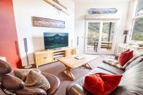 Lhotsky 2 Bedroom with corner spa bath and balcony